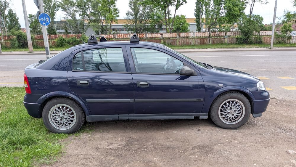 Продава се Opel Astra G