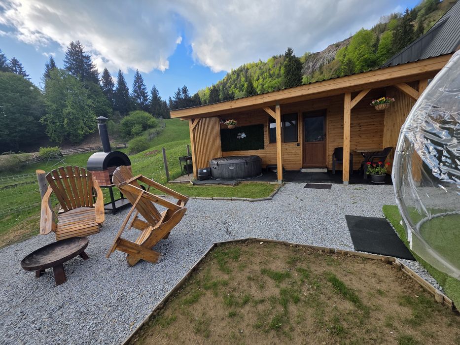 TIny House Colibita ( cabana cu jacuzzi)