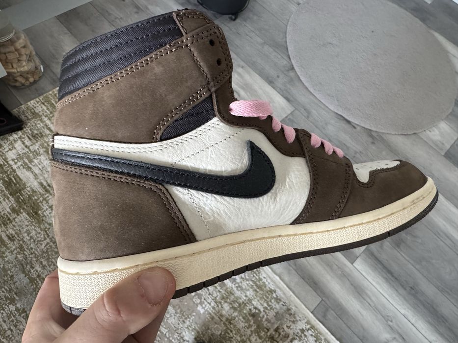 Adidasi Jordan 1 High Travis Scott Cactus Jack 40.5 -41