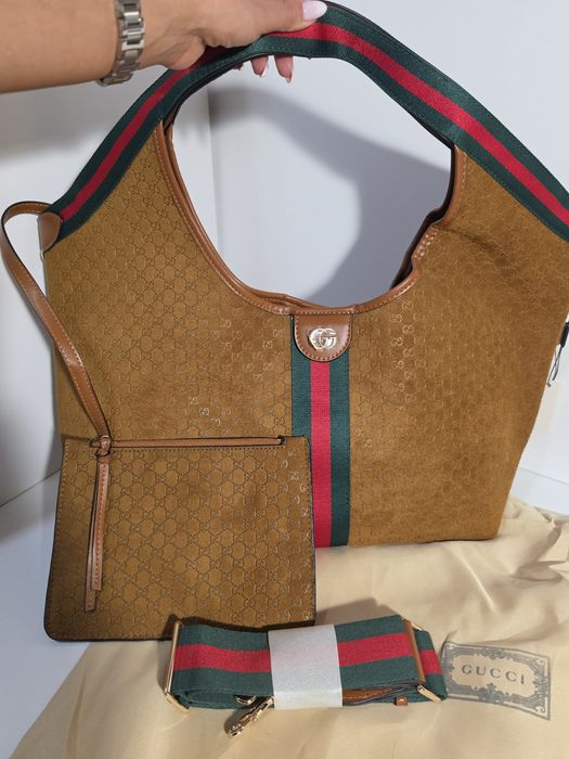 Налична чанта Gucci Giglio Suede Large Tote bag