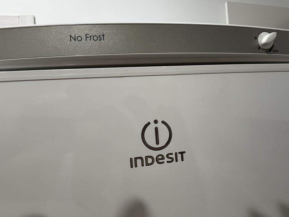 Продам морозильник INDESIT- No Frost