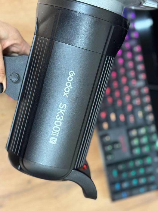 Godox SK 300 II V