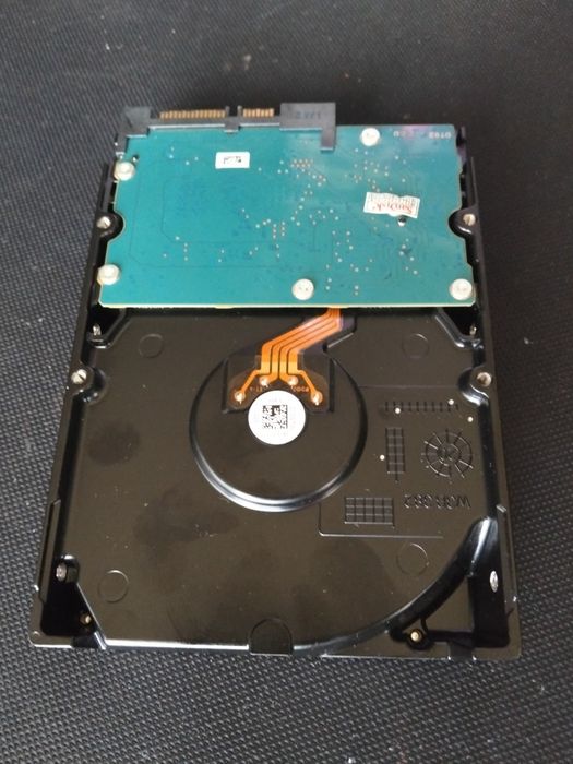 HDD 4 TB Toshiba Ideal Xolatda yangidek aybi yoʻq 100%