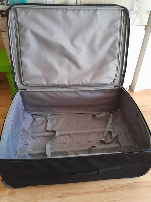 Куфар Самсонайт марков9