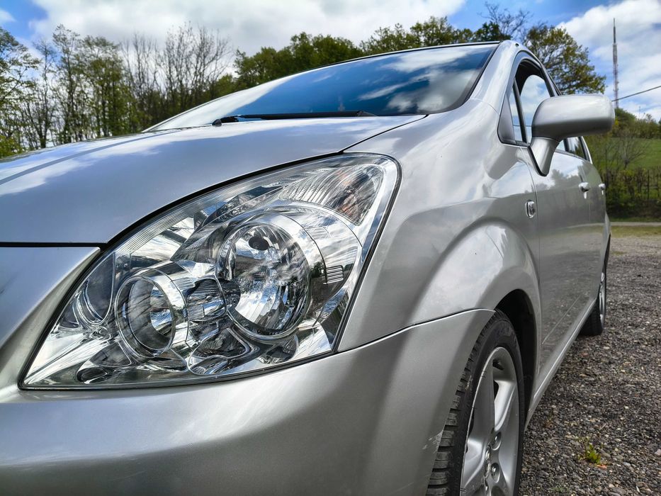 Toyota Corolla Verso d4d 136 cp