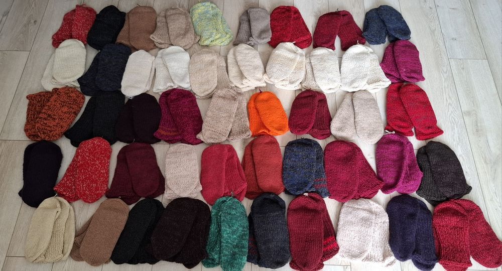 НОВИ Ръчно плетени зимни чорапи