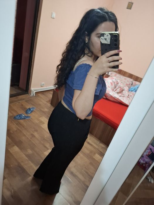 Pantaloni eleganți  (marimea 38)