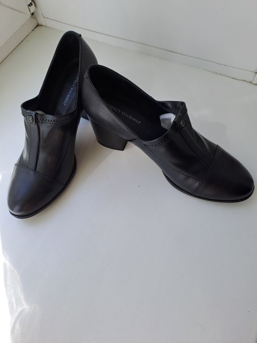 Туфли осенние продам