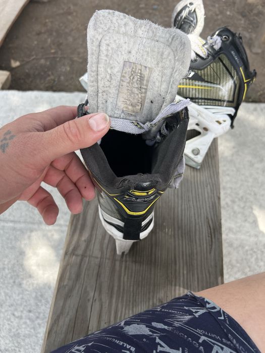 Коньки вратарские