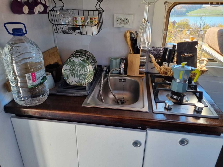Rulota/campervan de vanzare GAZ-66 The Pathfinder – Tiny House, autorulota Off-Grid/Airbnb Business
