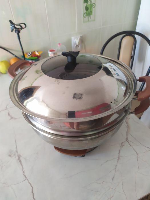 Продам Электро мантоваркп,пароварку
