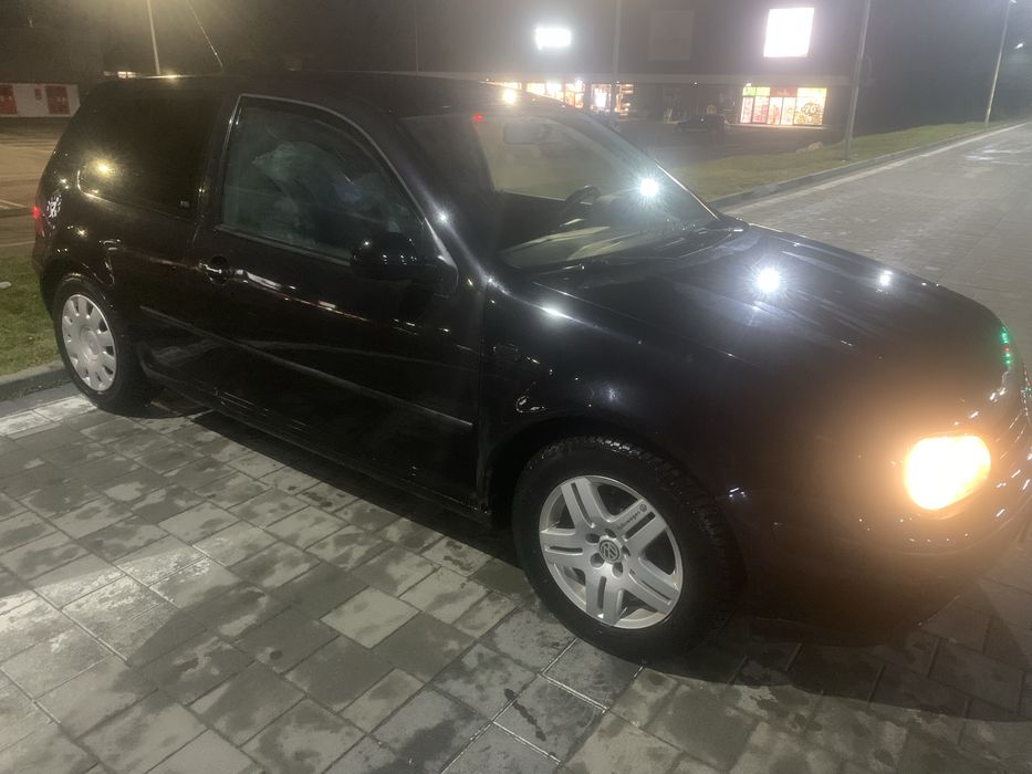 Vand golf 4 gpl+benzina