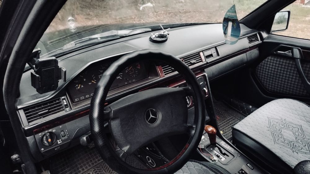 Мерседес бенз w 124