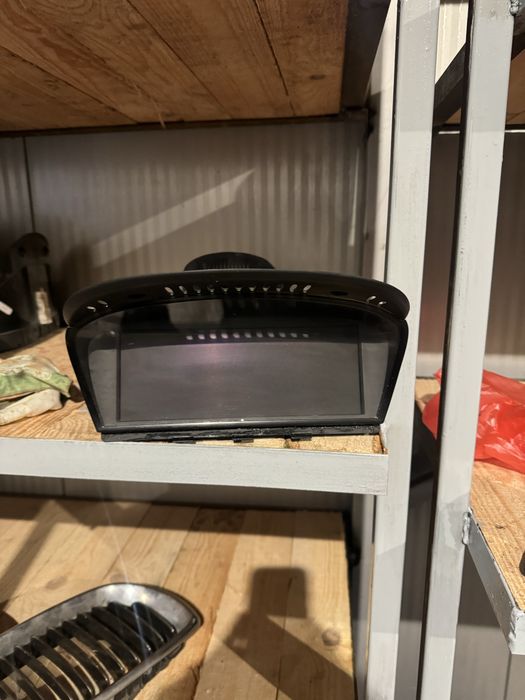 Монитор голяма навигация бмв е90 е91 е92 bmw e90 e91 e92 дисплей