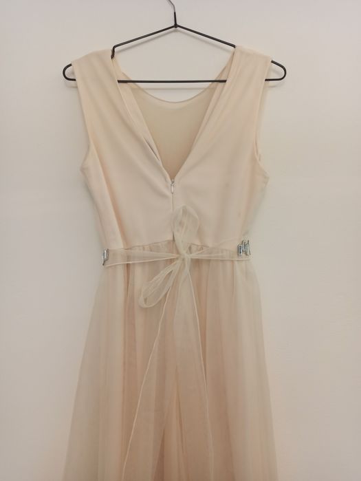 Rochie crem de seară
