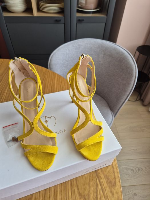 Сандали Eva Minge