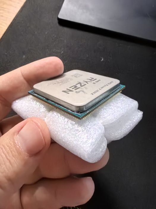 Продам срочно AMD Ryzen 5 3500x