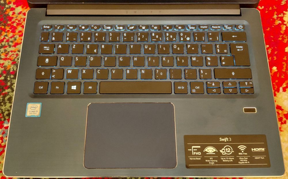 Laptop Acer Swift 3 model SF314-56 i3 8145u 8gb ram 256gb ssd