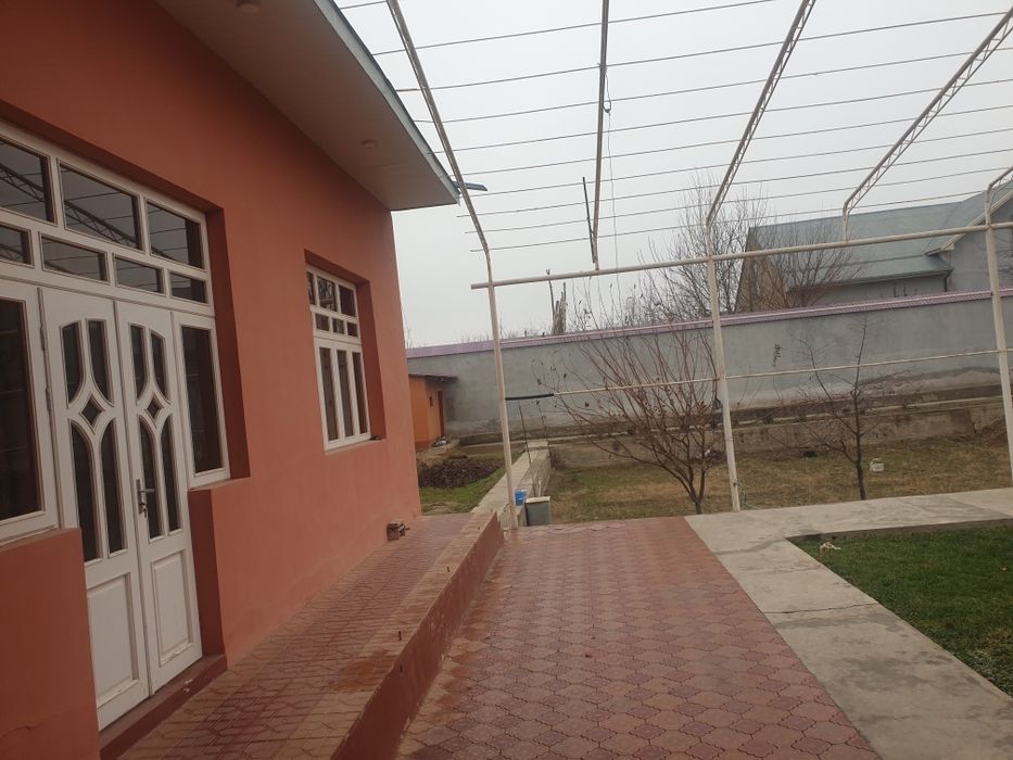 Uy sotiladi jizzax shaxar uratepalik maxallasi