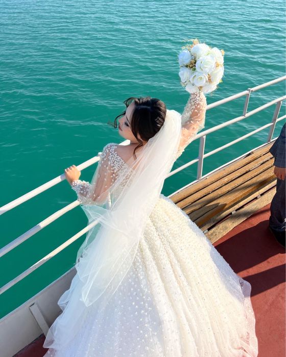 Продаю свадебное платье в комплекте