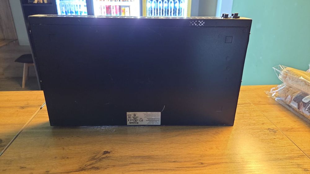 Продам комутатор на 48 портов