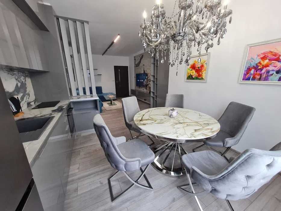 Дава се под наем Тристаен апартамент в София, Кръстова вада - 107 кв.м за 1296.42 € - Снимка #1