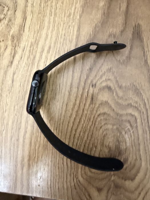 Apple Watch Series 10 46mm Jet Black — ideal holatda
