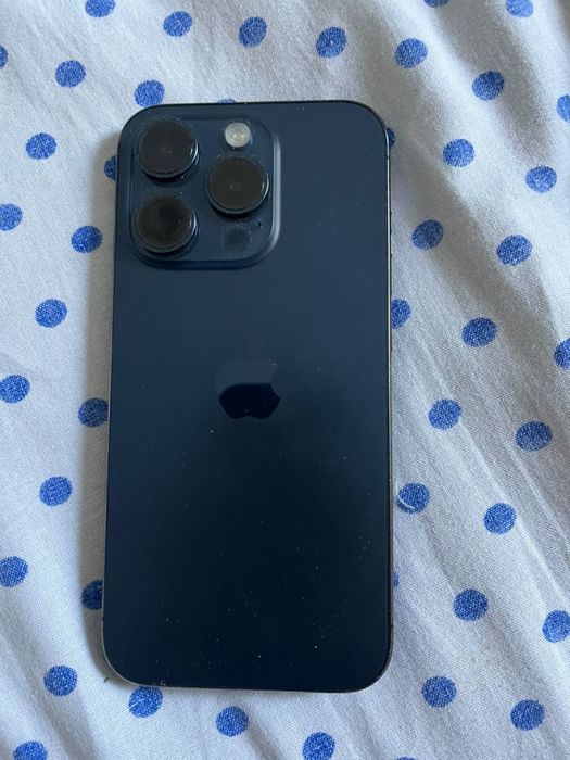 iPhone 15 pro 256gb