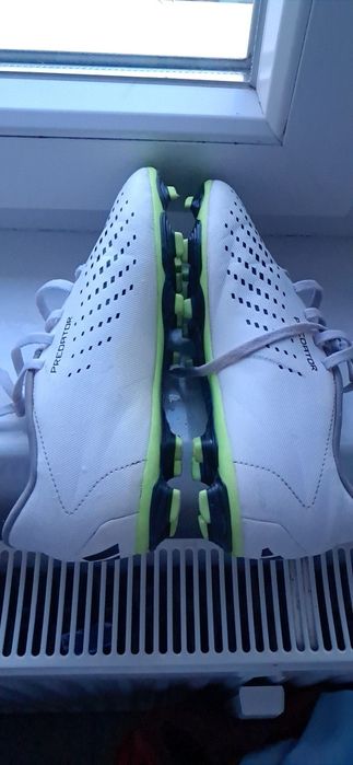Ghete de fotbal Adidas cu crampoane mari