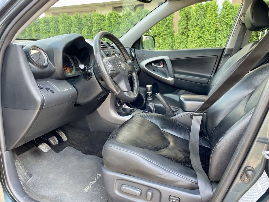 Toyota RAV4 -4X4 Buton- Full Piele