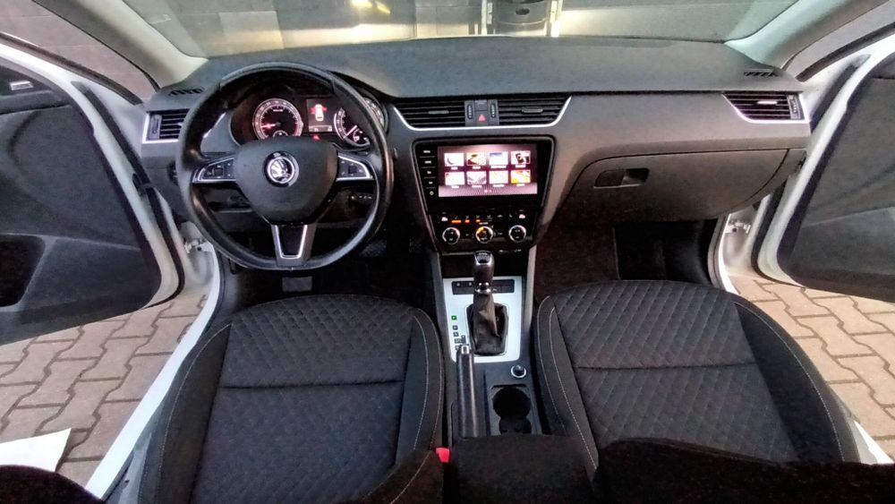 SKODA Octavia 2018 — imagine 3