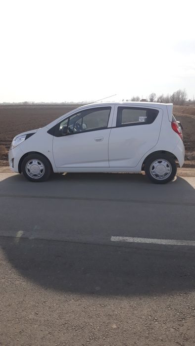 Chevrolet spark 2015 yil