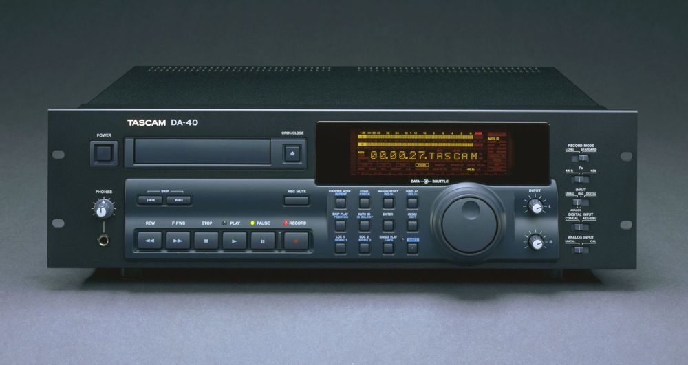 DAT recorder Tascam DA-40