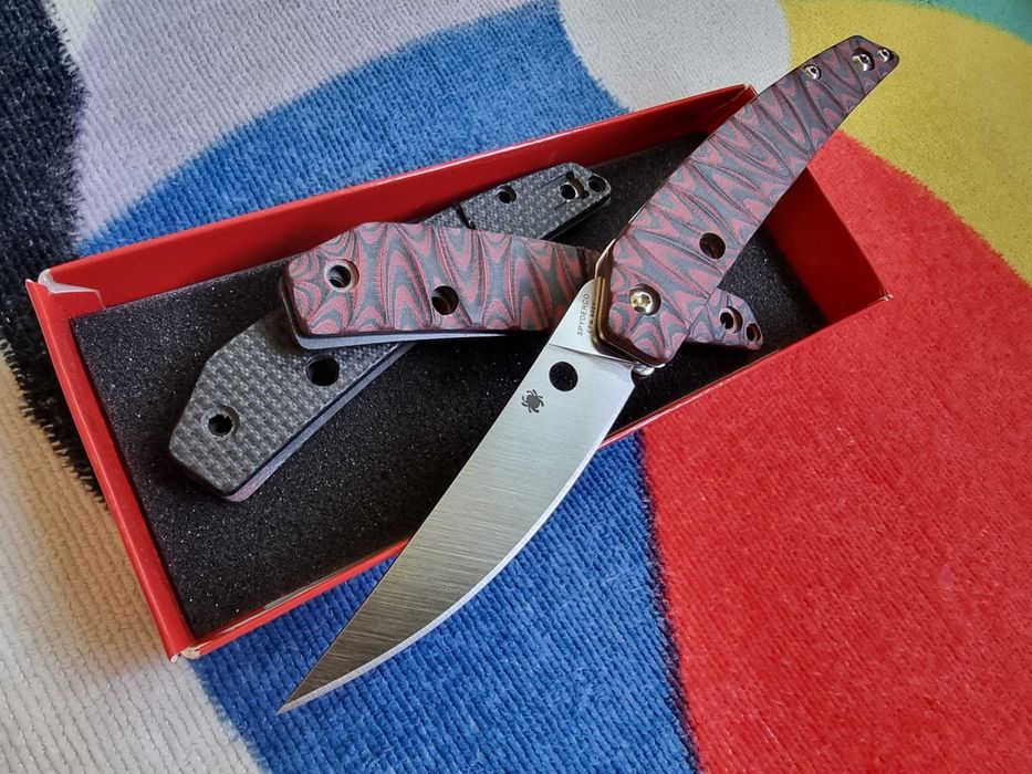 Spyderco Ikuchi cu plasele custom din G10