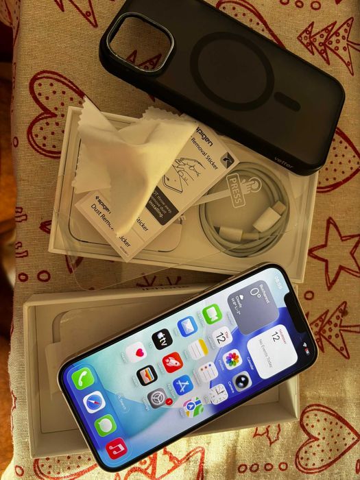 iphone 13 roz 128 gb + casti fara schimburi