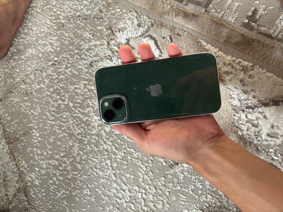 Iphone 13  продается в зеленом цвете