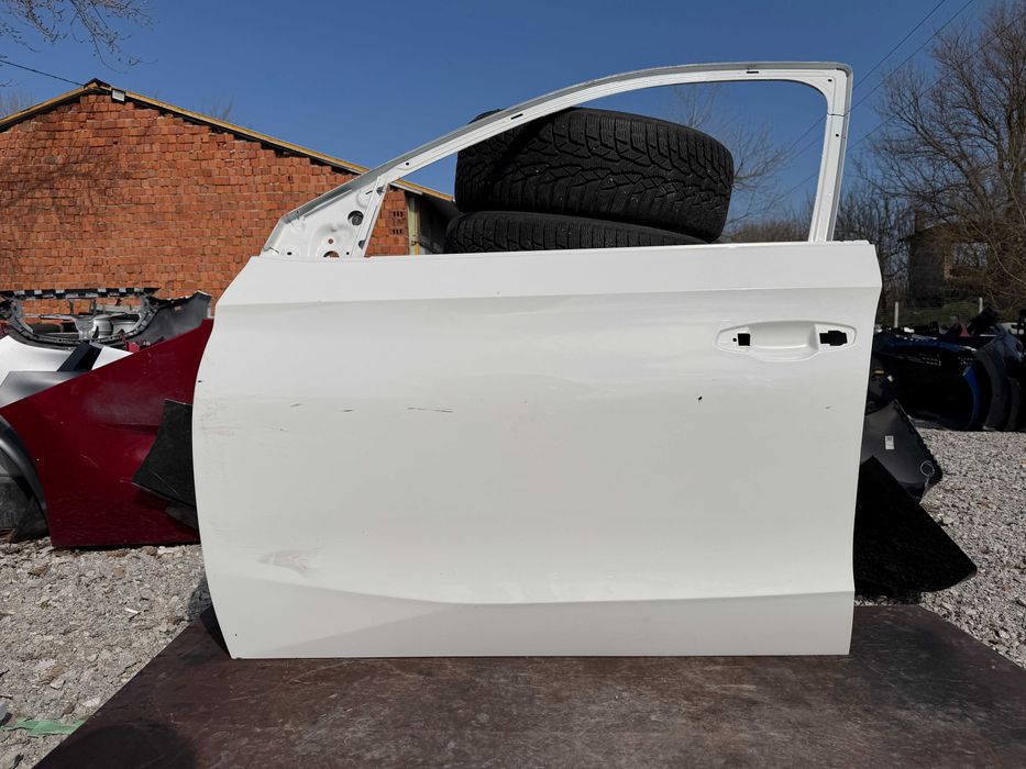 Врата Skoda Fabia 2021 год.-