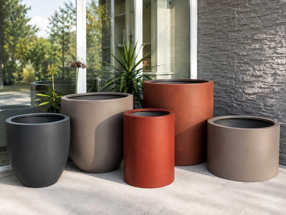 Ghiveci si jardiniera premium din fibra de sticla, diametru x inaltime customizabila, culoare customizabila, pentru spatii publice, terase, restaurant