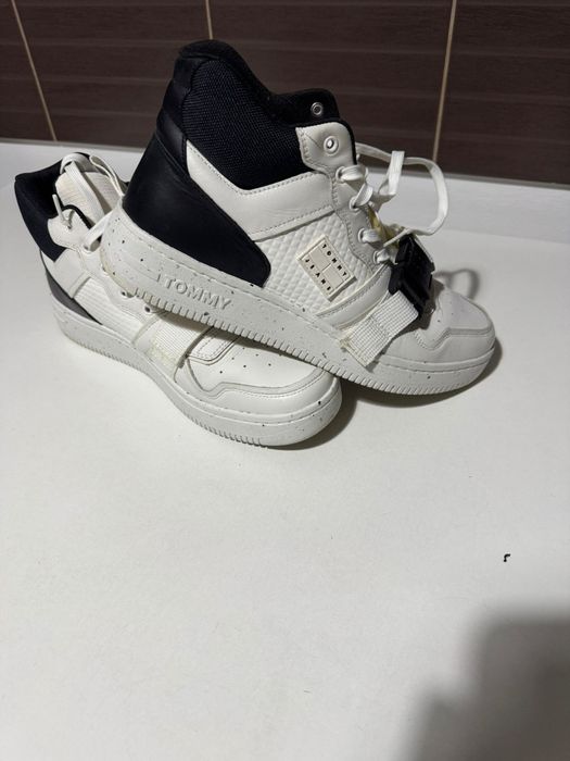 Vand sneakersi Tommy Hilfiger