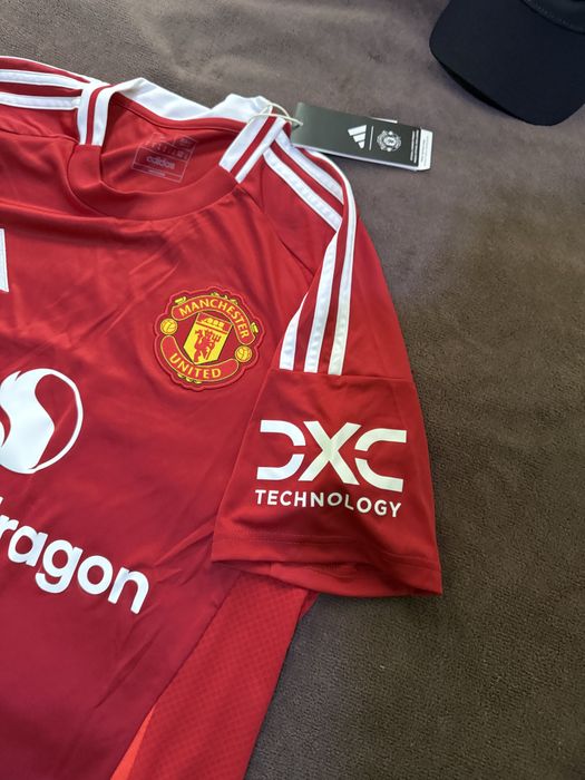 Тениска на Manchester United