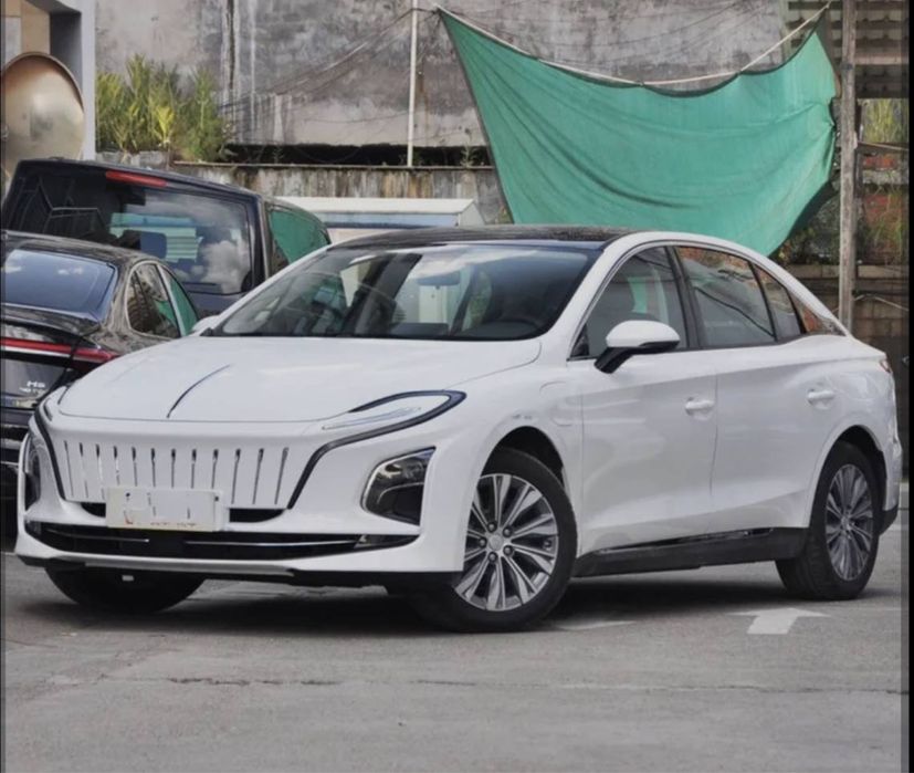 Продается Hongqi E-qm5 Бизнес Класс