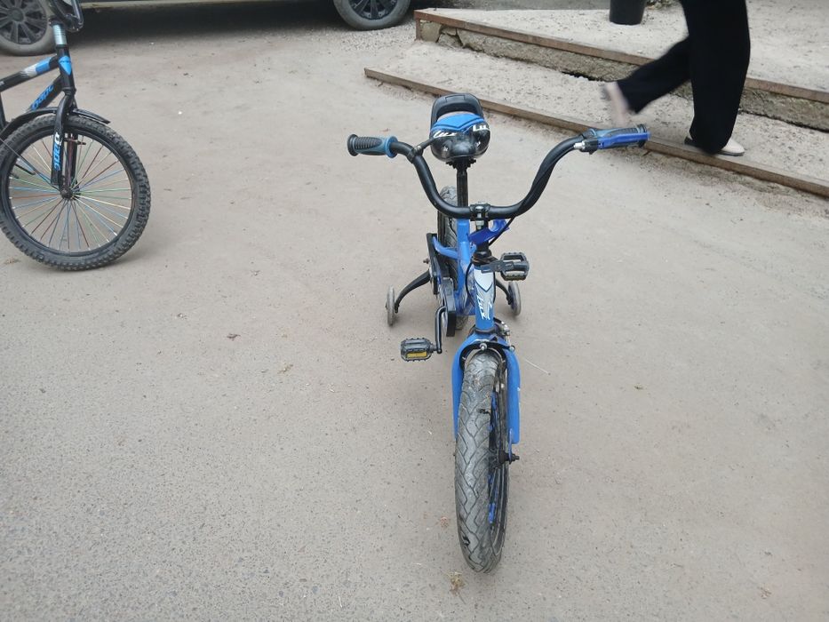 Продам два велосипеда.