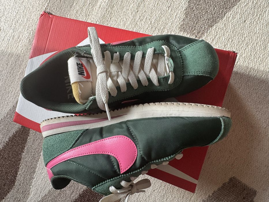 Nike Cortez в розово и зелено