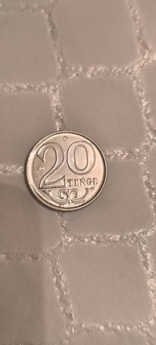 Монеты брак 100 тенге 20 тенне