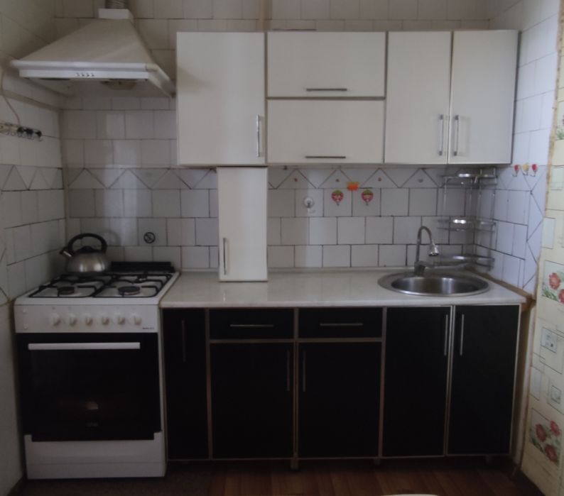 Срочно! Продается 4-хкомнатная квартира с мебелью