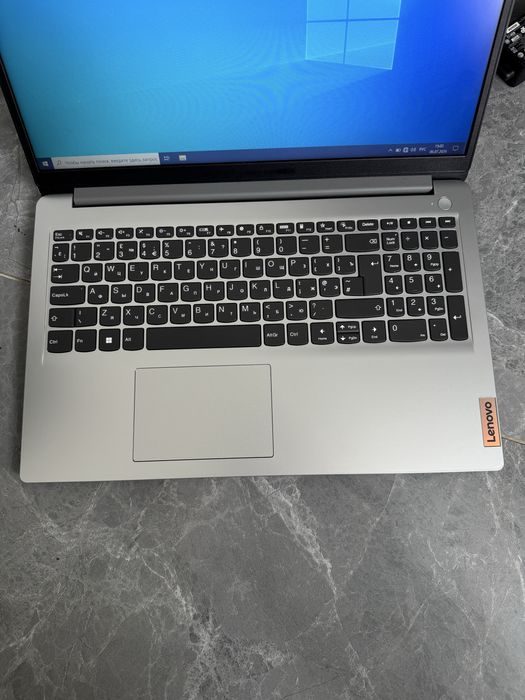 Офисный Ноутбук Lenovo 4ram/256ssd