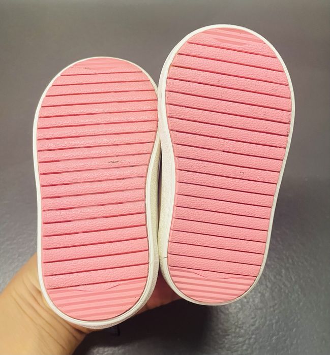 Бебешки обувки HM, размер 18-19