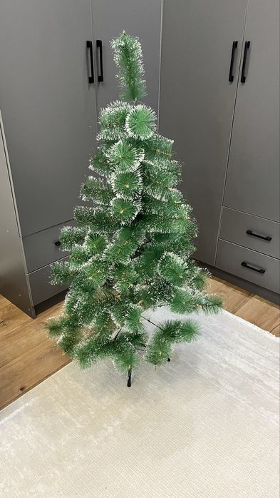 Исскуственная елка