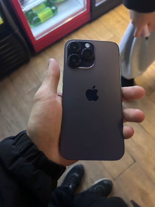 Продам iphone 14 pro max на 256гб