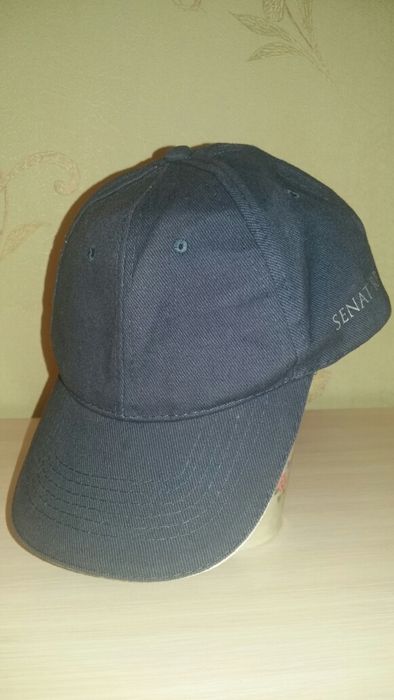 Продам кепки  бесболки  б/у